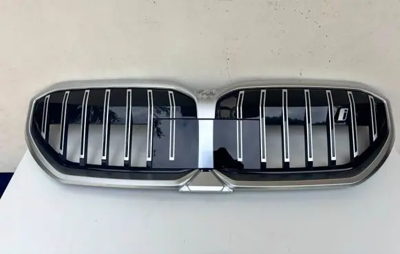 BMW 5 G60 G61 Front grill 5A017A9