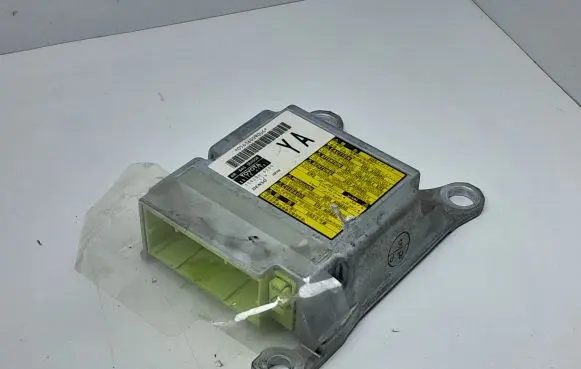 Toyota Prius (XW30) Airbag control unit/module 8917047101