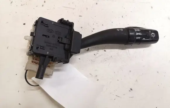 Hyundai Santa Fe Indicator stalk 202005763