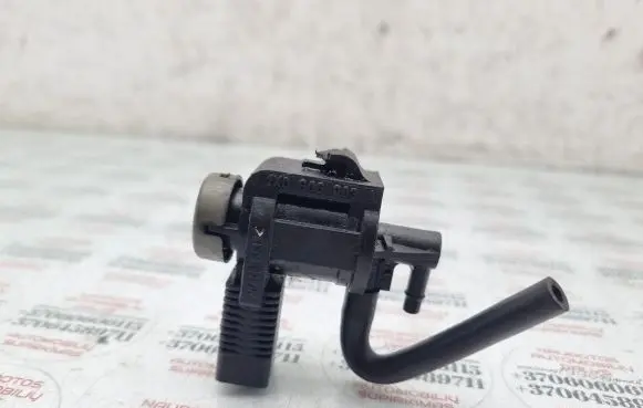 Volkswagen PASSAT B6 Turbo solenoid valve 1K0906283A