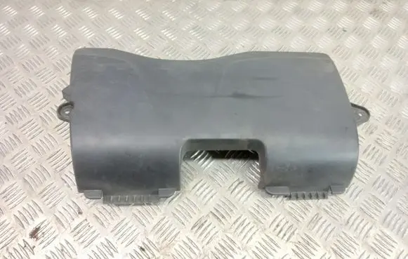 BMW 1 E81 E87 Air intake duct part 7797475