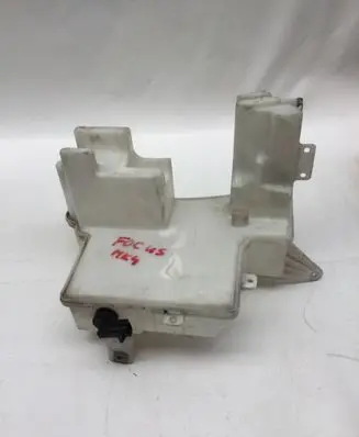Ford Focus Windshield washer fluid reservoir/tank JX7B17B613GA
