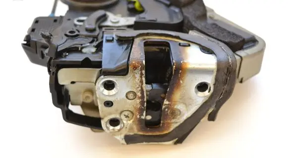 Lexus IS 220D-250-350 Rear door lock