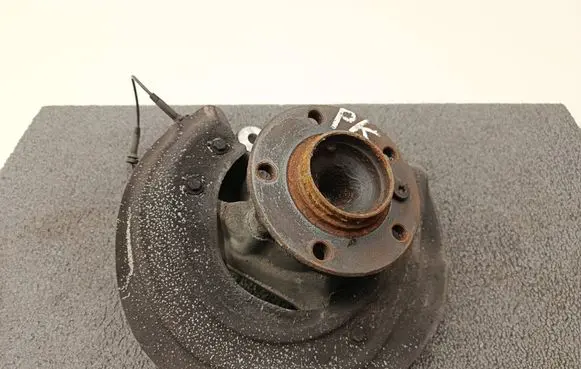 BMW 3 F30 F35 F31 Front wheel hub 6867735 6884422