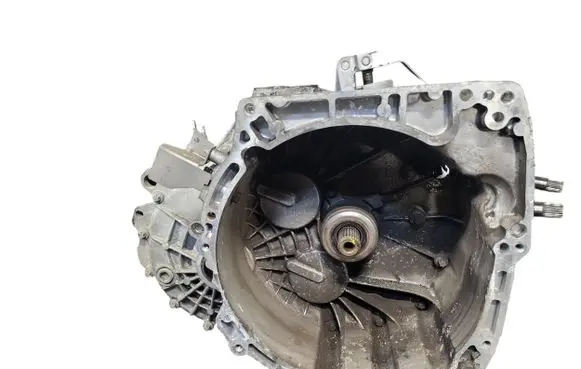 Manual 6 speed gearbox