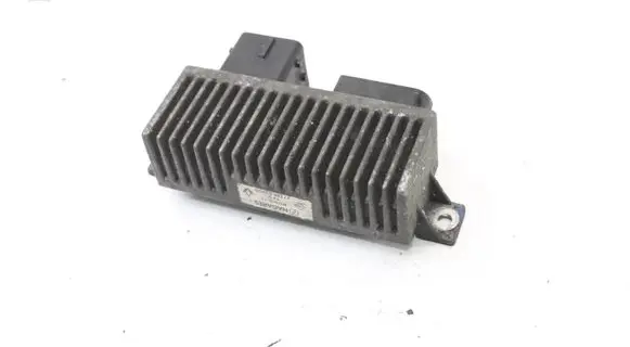 Opel Movano B Glow plug pre-heat relay 271206395R
