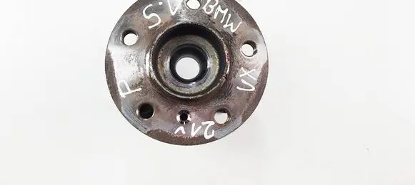 BMW X1 F48 F49 Front wheel hub 