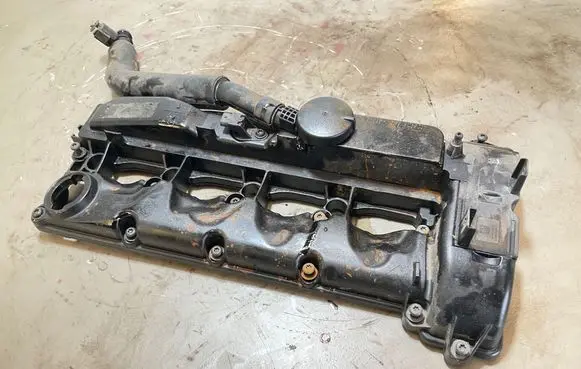 Mercedes-Benz Sprinter W906 Rocker cam cover A6510108918