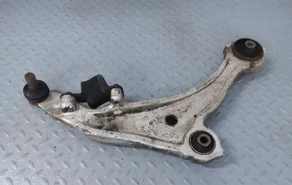 Nissan Murano Z51 Front lower control arm/wishbone 545001AT0A