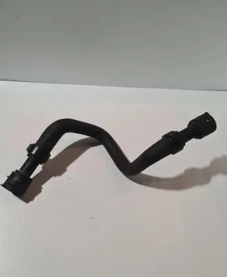 Coolant pipe/hose