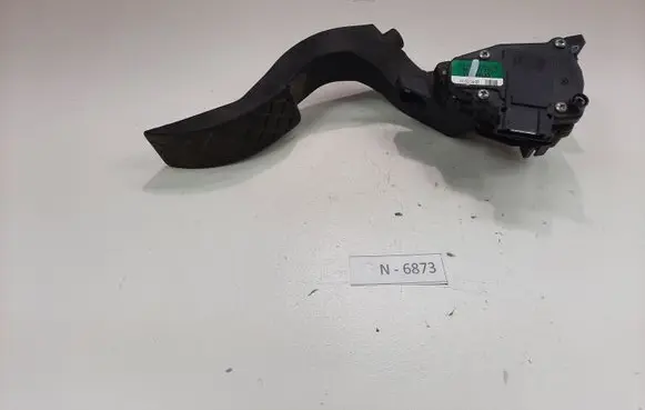 Audi A4 S4 B7 8E 8H Accelerator throttle pedal