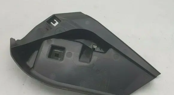 Rear door exterior handle/bracket