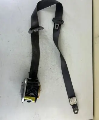 Toyota Land Cruiser (J120) Front seatbelt XF42R