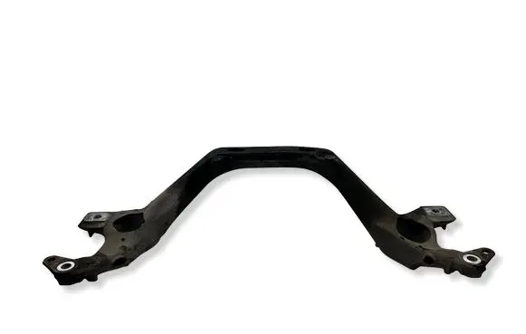 Volkswagen Touareg II Engine mounting bracket 7L8199207A