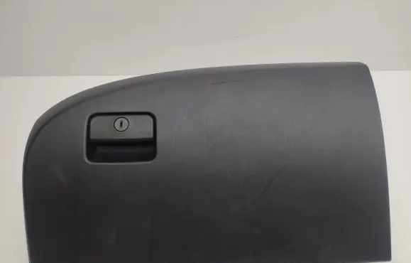 Peugeot 4007 Glove box