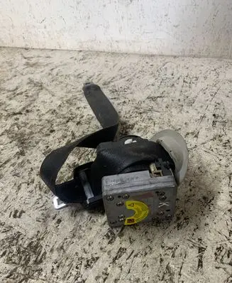 Infiniti QX60 L50 Front seatbelt