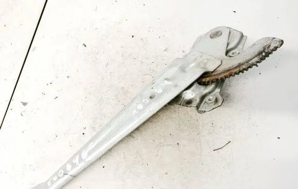 Toyota Yaris Sliding door window regulator with motor 