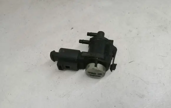 Volkswagen Transporter - Caravelle T5 Vacuum valve 1K0906283A