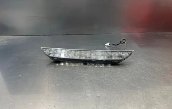 Mitsubishi Outlander Third/center stoplight P5631