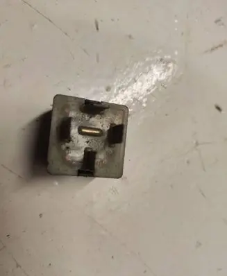 Audi A4 S4 B5 8D Other relay 431951253
