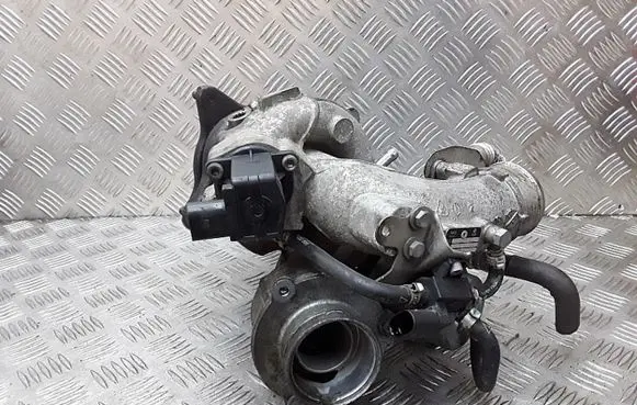 Audi TT TTS Mk2 Turbo 06f145701h
