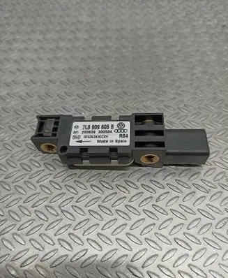 Porsche Cayenne (9PA) Airbag deployment crash/impact sensor 7L0909606B 300504 200639