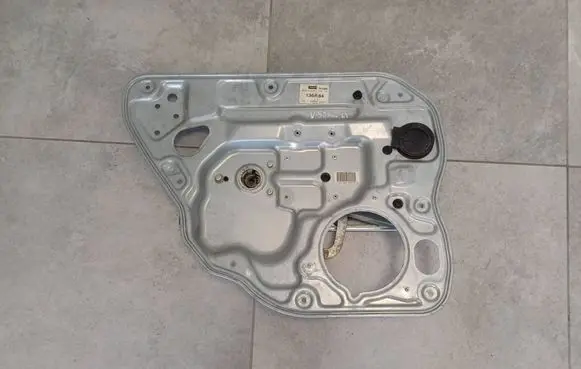 Volvo V50 Rear door window regulator with motor 8679082