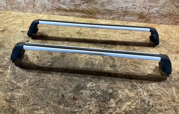 Toyota Hilux (AN10, AN20, AN30) Roof bar rail