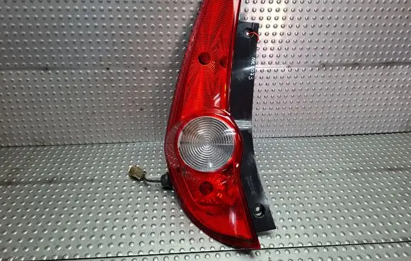 Opel Agila B Rear/tail lights S27639073 89071590