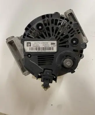 Opel Insignia A Generator/alternator 13586366 2618063