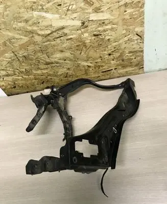 Mercedes-Benz E W212 Headlight/headlamp mounting bracket A2126200291