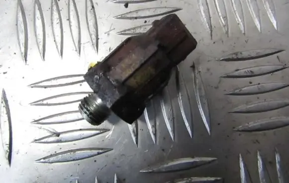 Renault Laguna I Detonation knock sensor 2576015a