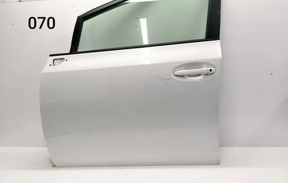 Toyota Prius+ (ZVW40) Front door 