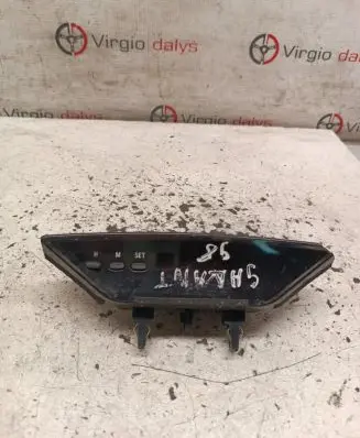 Mitsubishi Galant Screen/display/small screen MR216461