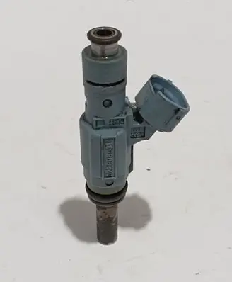 Volkswagen Phaeton Fuel injector 0280157012 022906031J