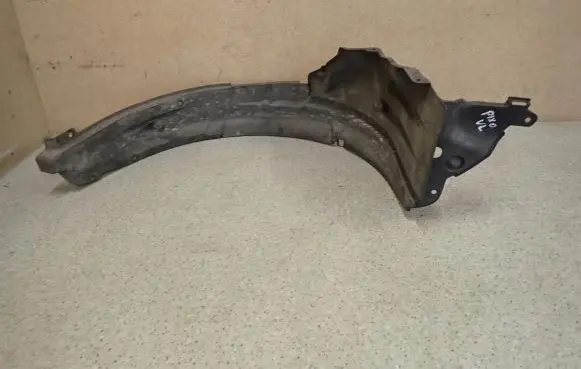 Suzuki Alto Front arch 