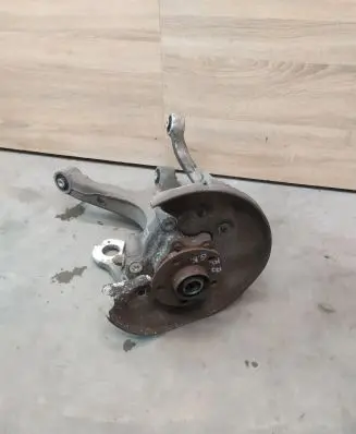 Audi A7 S7 4G Rear wheel hub 8R0505431F