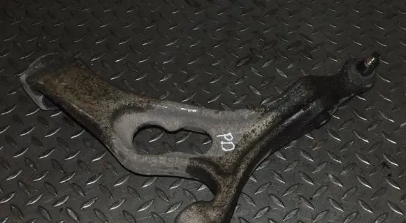 Front lower control arm/wishbone
