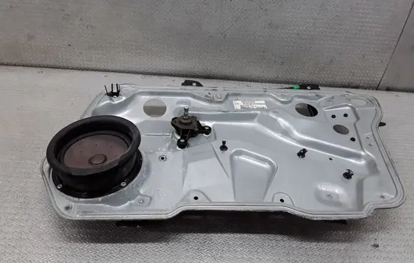 Volkswagen Golf IV Front door manual window regulator 1J4837756B
