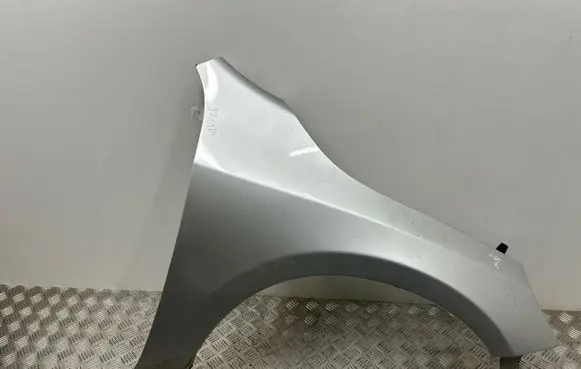 Volvo V60 Fender