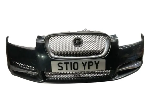 Jaguar XF X250 Front bumper 8X2317C831