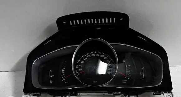 Speedometer (instrument cluster)