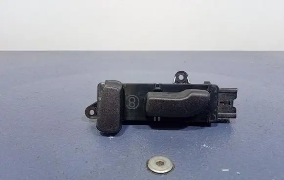 Infiniti Q50 Seat heating switch 