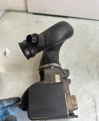 Audi 80 90 S2 B4 Mass air flow meter 0281002072 028906301