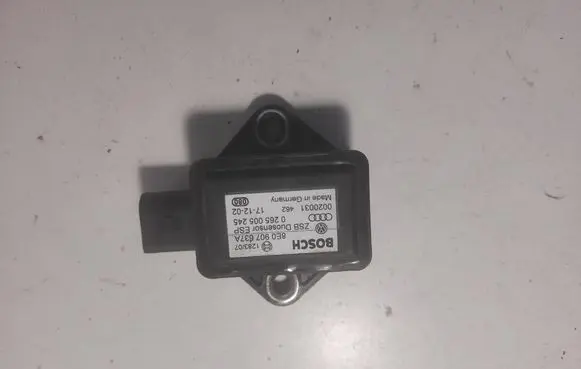 Audi A8 S8 D3 4E ESP acceleration yaw rate sensor 8E0907637A 0020031 0265005245
