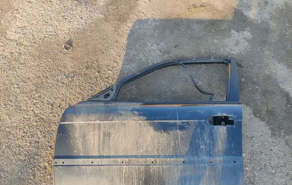 BMW 7 E38 Front door