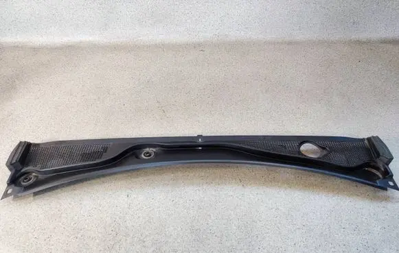 Dacia Dokker Wiper trim 668119050R01 668119050R