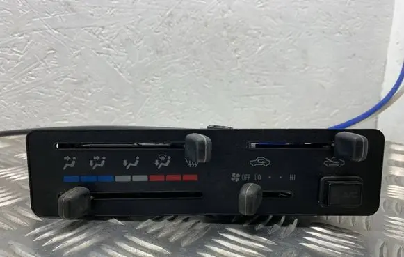 Toyota RAV 4 (XA10) Climate control unit