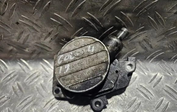 Volkswagen Golf IV Vacuum pump 038145101B