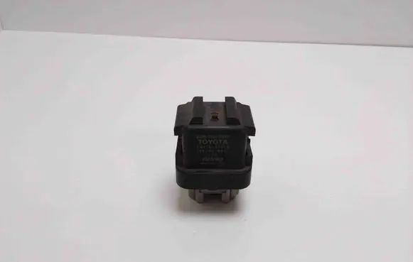 Glow plug pre-heat relay